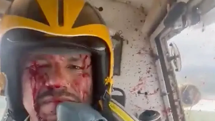Pilot ekuador berdarah