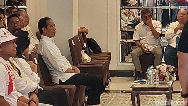 Presiden Joko Widodo (Jokowi) menghadiri acara hari jadi ke-11 Komunitas Galang Kemajuan dan Keberlanjutan Center (GK Center). (Rumondang N/detikcom)