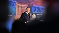 Pengumuman Putin ini telah memicu kekhawatiran akan konflik nuklir. Tetapi para ahli dan pemerintah mengatakan hal itu tidak mungkin mengubah jalannya konflik. Ramil Sitdikov/Host photo agency Ria Novosti via Reuters. 