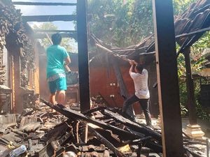 Rumah Pemangku Hangus Terbakar, Hanya Ada Cucunya di Dalam