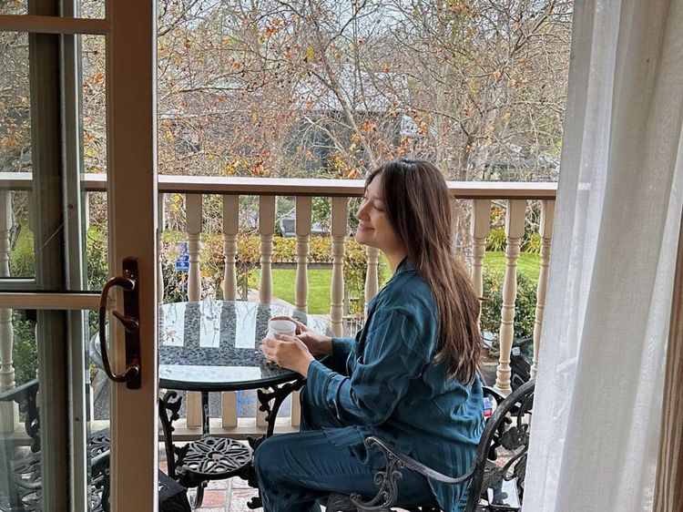 Serunya Rahma Azhari Ketika Kulineran di Indonesia hingga Amerika