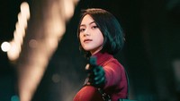 Shella Fernanda lalu diminta cosplay karakter lain oleh para warganet. (Foto: dok Instagram)