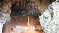 Gua Tam Pà Ling di Laos Utara mengungkap manusia (Homo sapiens) tiba di Asia Tenggara tiba kurang lebih 40.000 tahun lebih dahulu dari perkiraan semula, dikutip dari EurekAlert. Foto: Kira Westaway (Macquarie University)