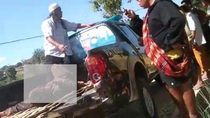 Tangkapan layar video korban pembacokan di Pamekasan.