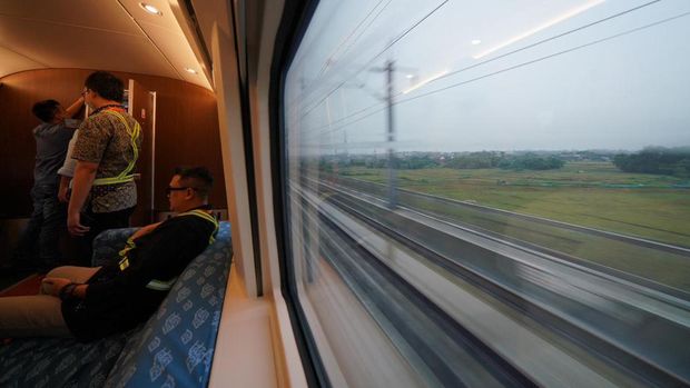 Uji Coba Kereta Cepat