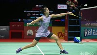 Marin sempat unggul di awal gim kedua, namun Chen Yu Fei berhasil menyusul dan mengontrol permainan. 