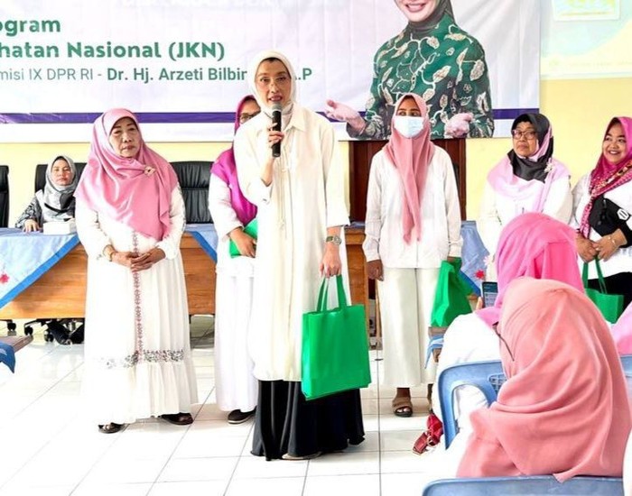 Komisi IX DPR RI Arzeti Bilbina