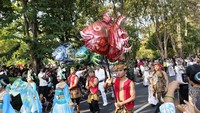 Berangkat dari tema dan konsep Legong Le Mayeur, Duta Kota Denpasar kemudian menghadirkan ornamen dan simbol-simbol dari Sanur, lalu penokohan Le Mayeur, Legong Ni Pollok di Banjar Kelandis, hingga Pura Sakenan.