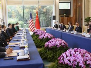 Menlu AS Blinken Bertemu Menlu China di Beijing