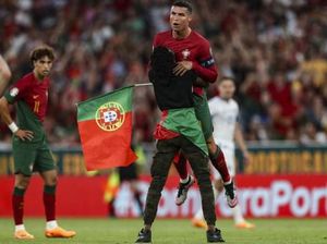 Ronaldo Jadi Pesepakbola Pertama Masuk Guinness Book of World Record