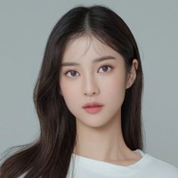 “Versi ori-nya udah paling best sih Mbak,” kata netizen yang berpendapat bahwa wajah versi asli Dian Sastrowardoyo yang asli sudah terbaik. Foto: Instagram/@rherealdisastr