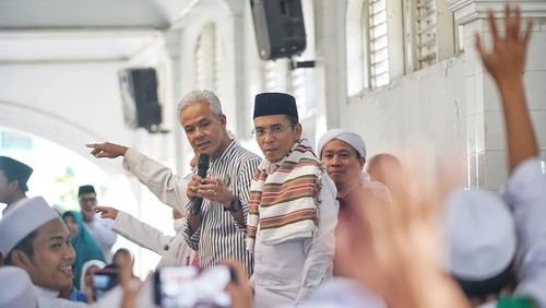 Ganjar menilai TGB Zainul Majdi orang yang sudah lama dikenalnya, menanggapi soal bursa pencalonan TGB sebagai cawapres pada Pilpres 2024.