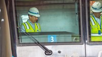 Direktur Utama PT MRT Jakarta (Perseroda) Tuhiyat merasa terhormat dengan kunjungan Kaisar Naruhito. Kunjungan ini memperkuat hubungan persahabatan bertahun-tahun antara kedua negara, terutama saat MRT Jakarta sedang membangun fase 2 meneruskan dukungan Pemerintah Jepang mewujudkan fase 1.  