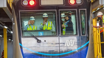 Intip Gaya Kaisar Jepang di Depo MRT Lebak Bulus