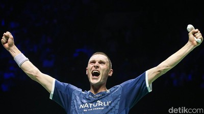 Kalahkan Anthony Ginting, Axelsen Juara Indonesia Open 2023