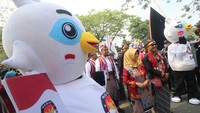 Komisi Pemilihan Umum (KPU) Kediri menerima Kirab Pemilu yang diarak dari Blitar sebagai sarana sosialisasi penyelenggaraan Pemilu 2024 kepada masyarakat.  