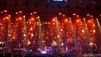 Ari Lasso saat konser di Surabaya/Foto: Wisnu Setiadarma