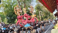 Koordinator Pawai Duta Denpasar Ida Bagus Eka Haristha menerangkan pihaknya melibatkan Komunitas Seniman Denpasar Naluri Manca sebanyak 200 orang dari usia 7-30 tahunan serta dari beragam latar belakang. Konsep tersebut mengangkat Legong Le Mayeur atau bisa dikatakan sebuah pertumbuhan yang ada beserta peradaban yang muncul dari pariwisata pertama kali di Denpasar, yaitu di Desa Sanur itu sendiri, ucap Eka, Minggu (18/6/2023).