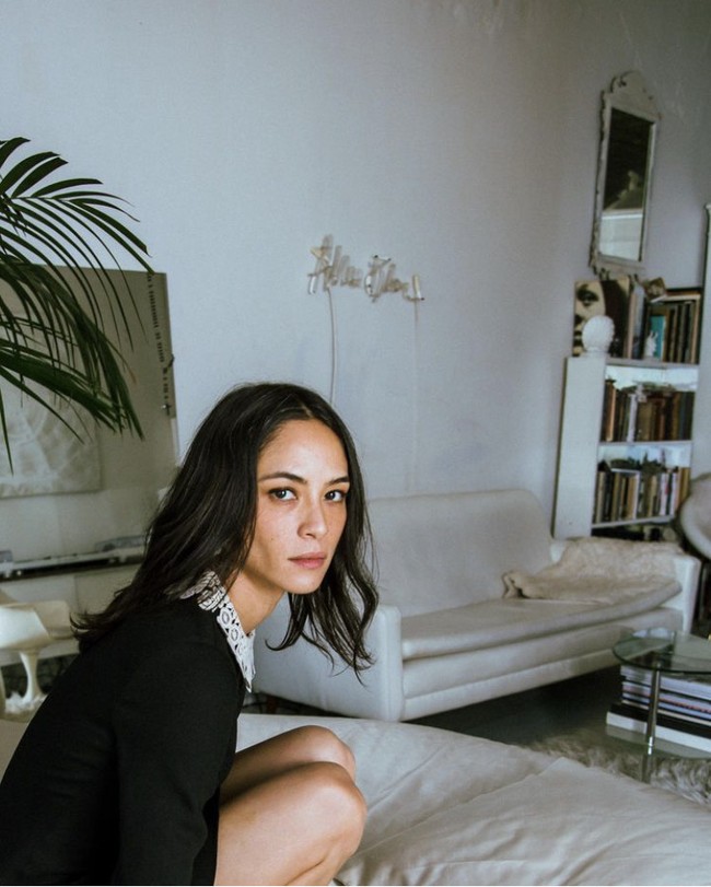 Terlepas dari hubungan spesial dengan Nicholas Saputra, Mariana Renata kini tinggal di Amerika. Ia pun menggeluti karier sebagai model. Foto: Dok. Instagram Mariana Renata