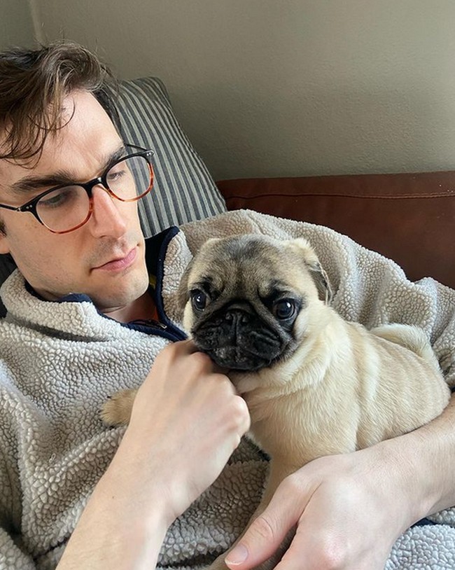 Pria 31 tahun itu merupakan putra dari pendiri majalah Playboy dan ibunya adalah Kimberley Conrad yang merupakan mantan model majalah dewasa itu. Foto: dok. Instagram