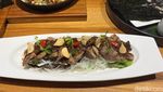 Menikmati Sashimi hingga Nasi dalam Wadah Batu Panas di Resto Jepang PIK