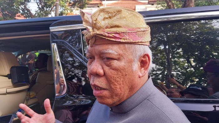 Menteri PUPR Basuki Hadimuljono memuji infrastruktur jalan di Bali. Ia menilai 95 persen lebih jalanan di Bali sudah bagus.