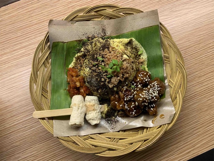 Menu Chicken Soy Garlic di Tsuki Rasa, Jalan Hasanudin No.31 Dauh Puri Kangin, Denpasar. (Siti Muámalah)