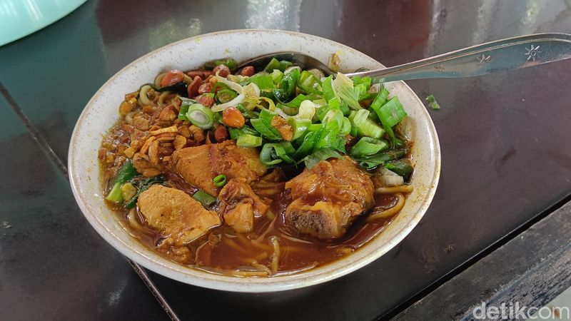 Mi Ayam Kasmir di Banyumas. Foto diambil Minggu (18/6/2023).