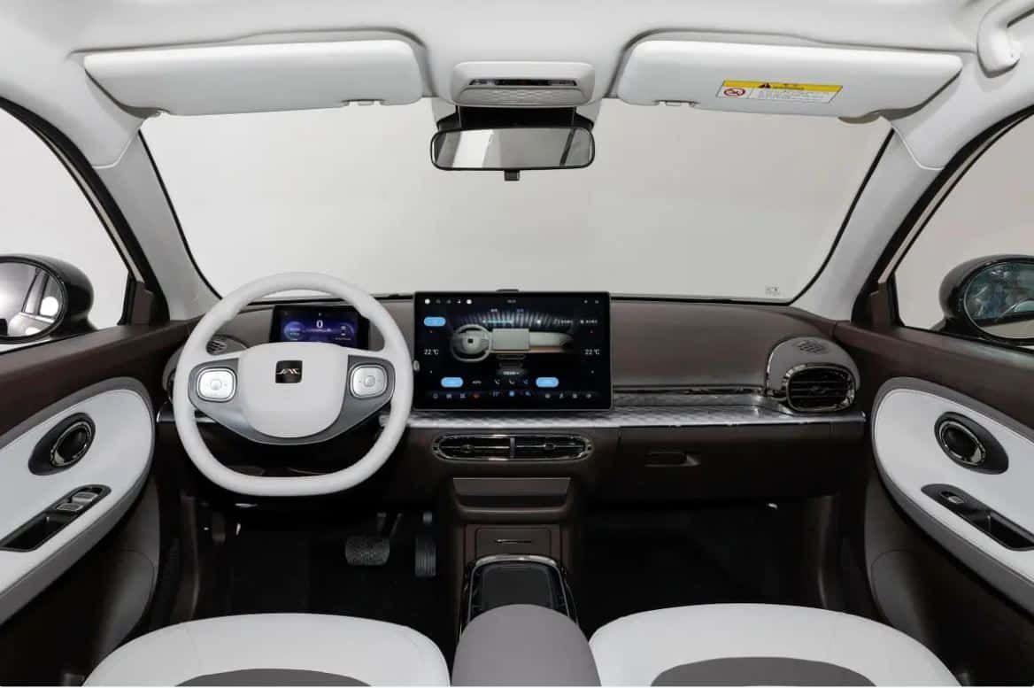 Mobil listrik JAC Yiwei 3 EV