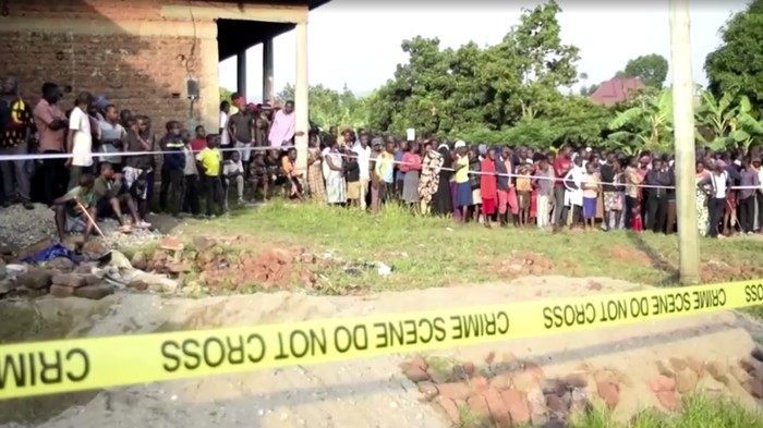 Pembantaian di Uganda.