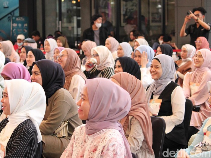 Audisi Emeron Hijab Hunt 2023 di Summarecon Mall Bekasi (18/6/2023).