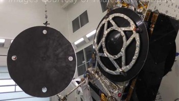 Satelit ini kemudian dibawa dari Cannes, Prancis, ke Cape Canaveral, Florida, AS, menggunakan transportasi laut. Foto: Thales Alenia Space