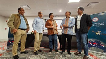 Sebanyak 50 ribu titik fasilitas layanan publik, seperti sekolah, puskesmas, kantor pemerintahan daerah, TNI dan Polri akan menikmati layanan internet dari satelit Satria-1. Foto: detikINET/Agus Tri Haryanto