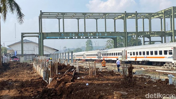 Stasiun Cicalengka, Kabupaten Bandung.