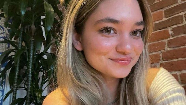 Potret Manis Tina Bleszynski, Keponakan Tamara Bleszynski Rambah Hollywood