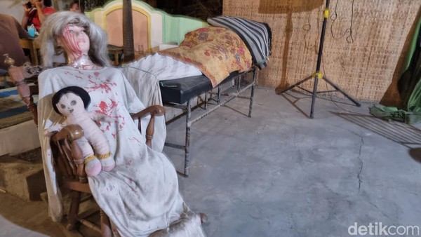 Kafe Keluarga Setan Surabaya yang Bikin Pengunjungnya Kesurupan