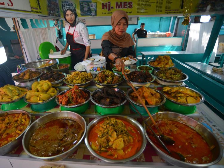 Ini Lho Lokasi Wisata Kuliner Nasi Kapau di Bukittinggi