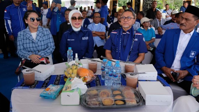 Zulhas Ramaikan Deklarasi Caleg DPR RI dari PAN