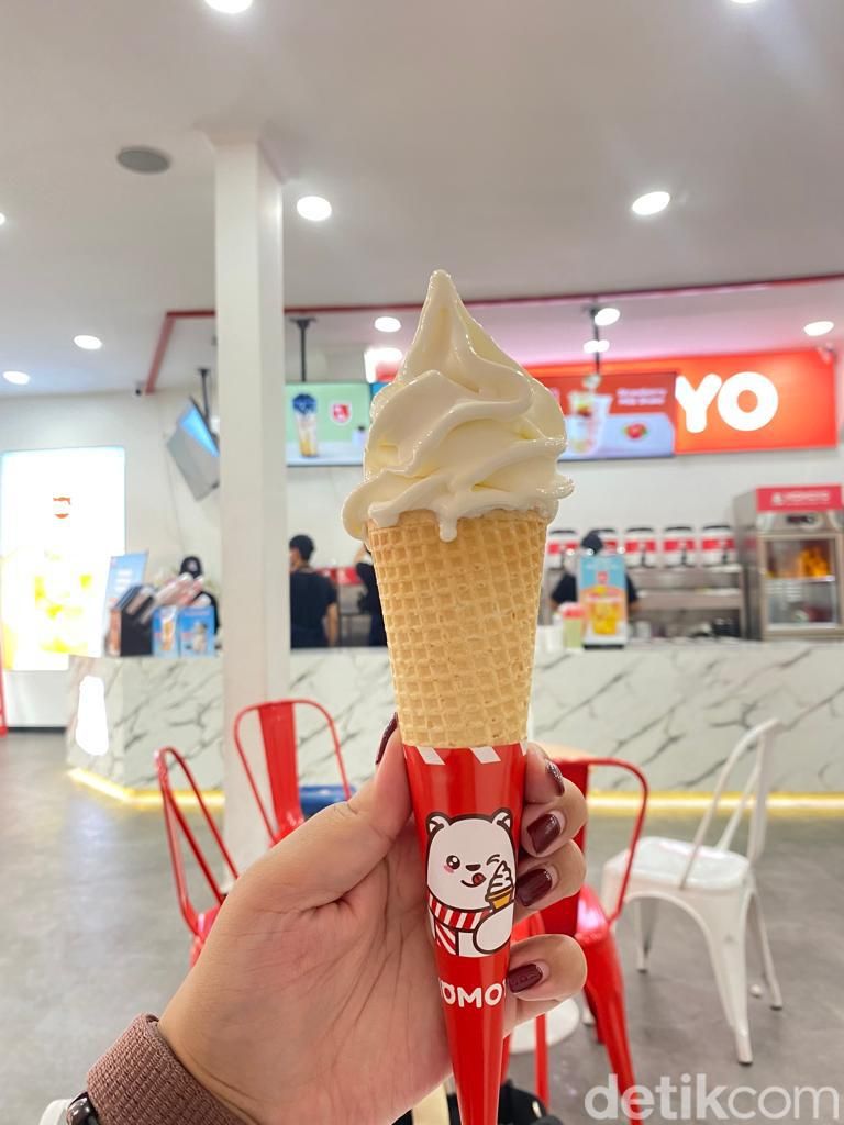 Adu Rasa Tiga Es Krim Kekinian Murah Meriah, Mana yang Paling Enak?