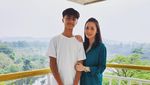 Christy Jusung Terpaksa Jinjit saat Foto demi Samai Tinggi Anak