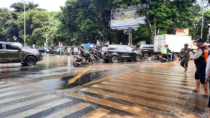 Genangan di HEK Kramat Jati mulai surut (Annisa-detikcom)