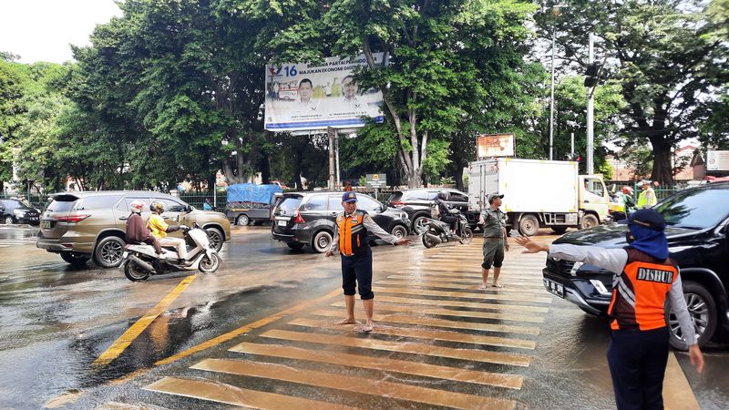 Genangan di HEK Kramat Jati mulai surut (Annisa-detikcom)