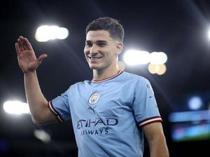 Ini Julian Alvarez, Striker Muda Argentina yang Doyan Makan Kue