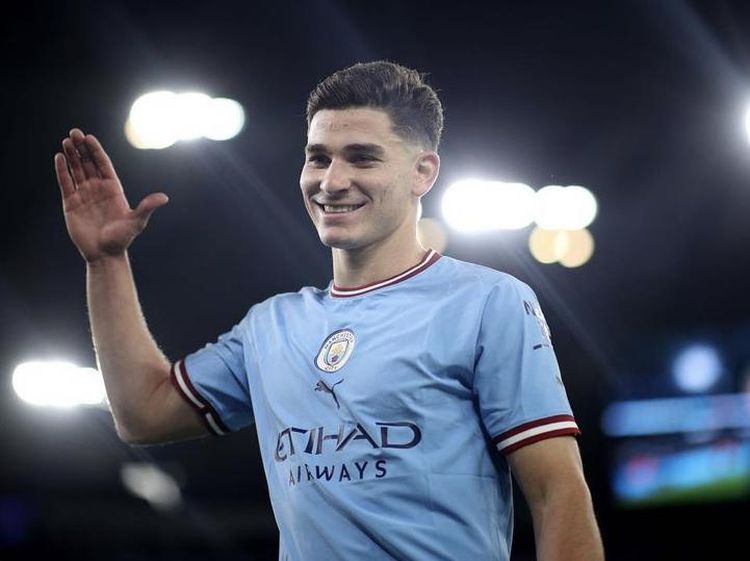 Ini Julian Alvarez, Striker Muda Argentina yang Doyan Makan Kue