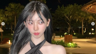 7 Foto Karina & Ningning aespa Pakai Baju Renang Jelang Konser di Jakarta