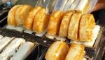 Gurih Lembut! 20 Kue Pancong Original Rp 5 Ribuan Ada di Sini