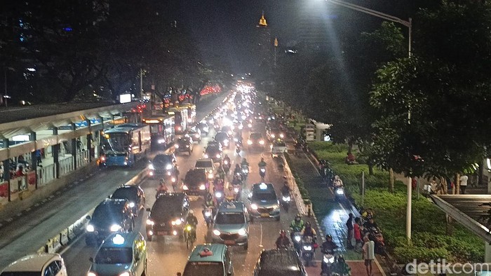 Lalin di sekitar GBK macet usai laga Timnas Indonesia vs Argentina