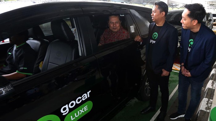 Layanan Baru Taksi Online Hadir di Bandara Soetta
