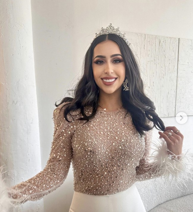 Dalam TikTok-nya Linda mengeluhkan tentang melelahkannya jadi orang kaya. Dia mengatakan harus berdandan sempurna, travelling setiap saat, dan makan-makanan di tempat mewah.  Foto: Dok. Instagram