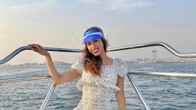 7 Potret Wanita Cantik Asal Dubai yang Ngeluh Jadi Orang Kaya